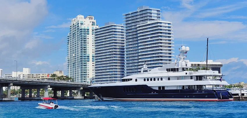 Navigate & Explore: Your Ultimate Guide to Affordable Miami Transportation