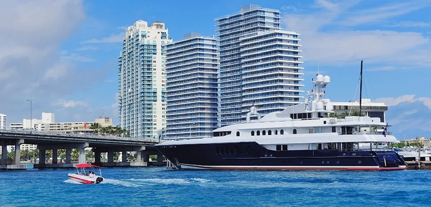Miami Water Escapades: Budget-Friendly Yachts, Boats, and Kayak Adventures